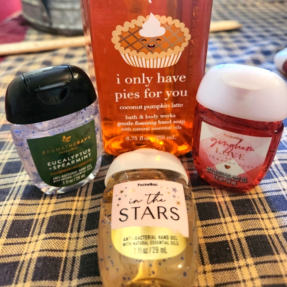 4 piece bath and body works bundle